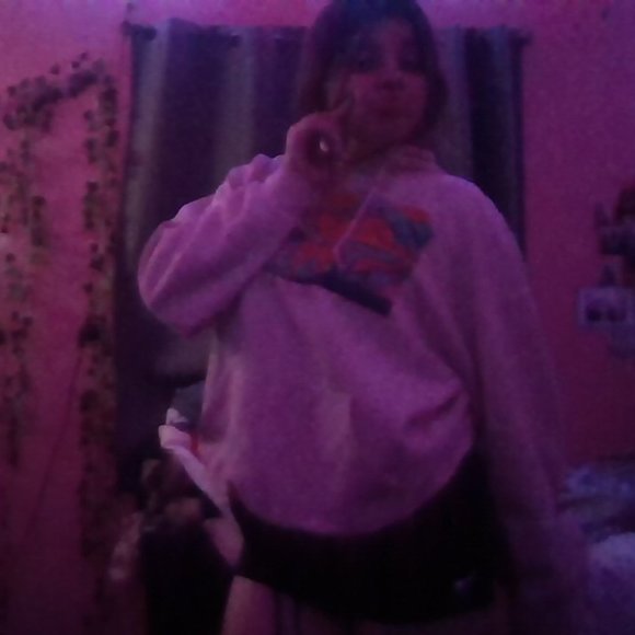 Meet your Posher, Chloe - Picture 1 of 1